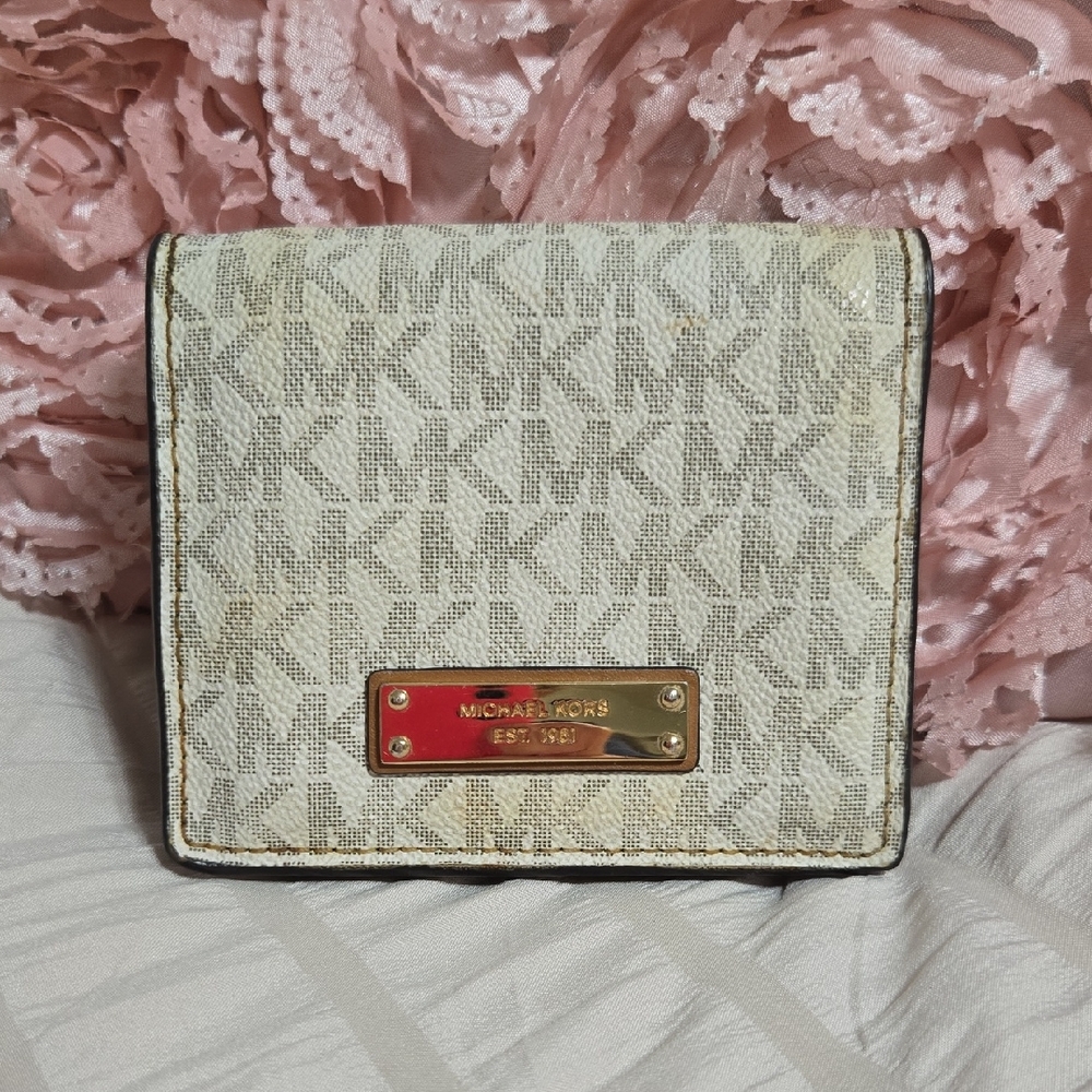 Michael Kors Logo Print Wallet in Cream and Gold